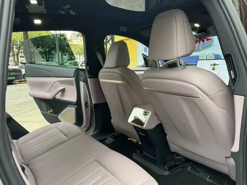 2024 ONVO L60 BEV 60KWH,autocango,china used car exporter,china ev exporter,chinese used car exporter,chinese used ev exporter