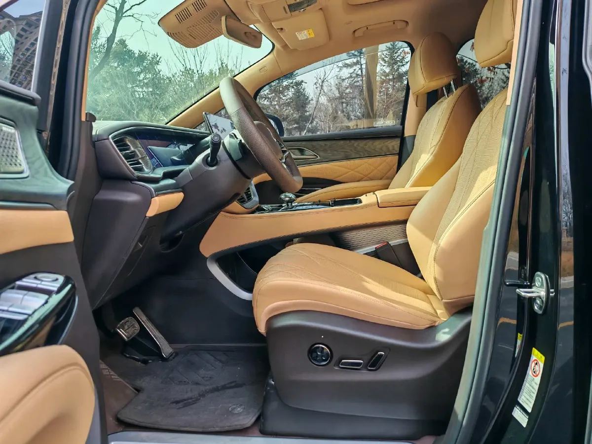 2025 Denza D9 1.5T 156HP L4 E-CVT PHEV 40KWH,autocango,china used car exporter,china ev exporter,chinese used car exporter,chinese used ev exporter