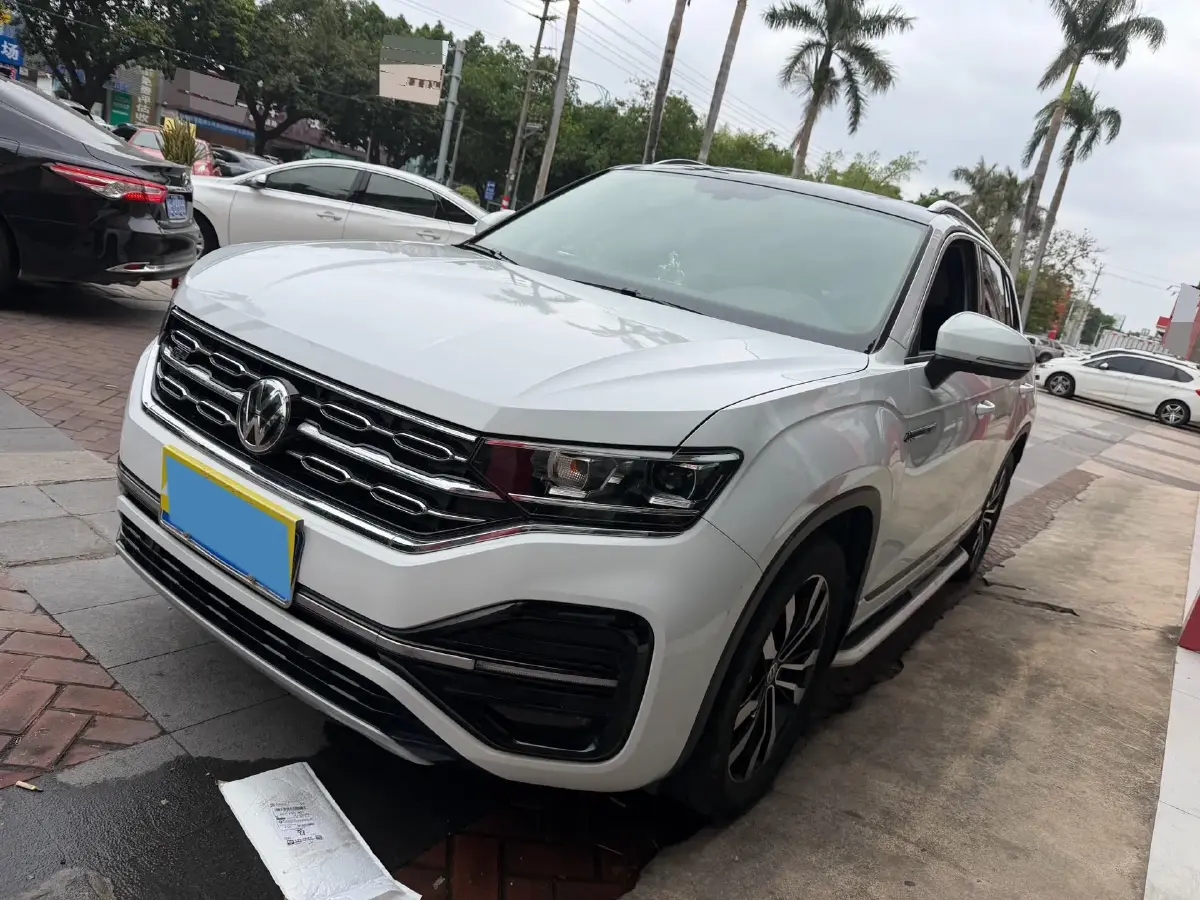 2020 Volkswagen Tayron 2.0T 220HP L4 7DCT