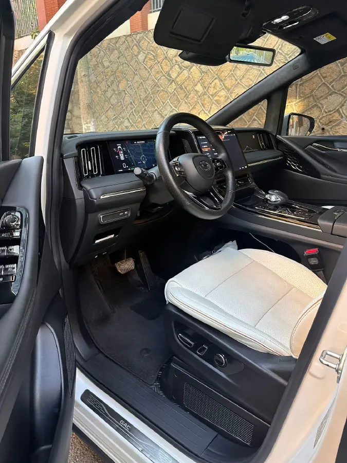 2023 GAC Trumpchi M8 2.0T 190HP L4 E-CVT Hybrid,autocango,china used car exporter,china ev exporter,chinese used car exporter,chinese used ev exporter