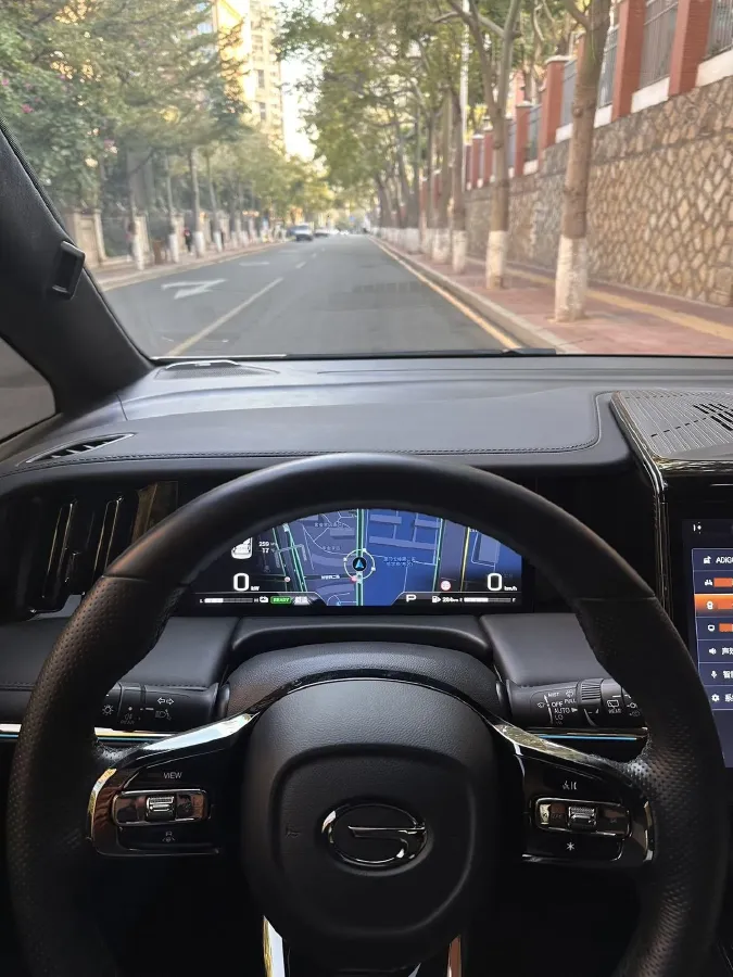 2023 GAC Trumpchi M8 2.0T 190HP L4 E-CVT Hybrid,autocango,china used car exporter,china ev exporter,chinese used car exporter,chinese used ev exporter