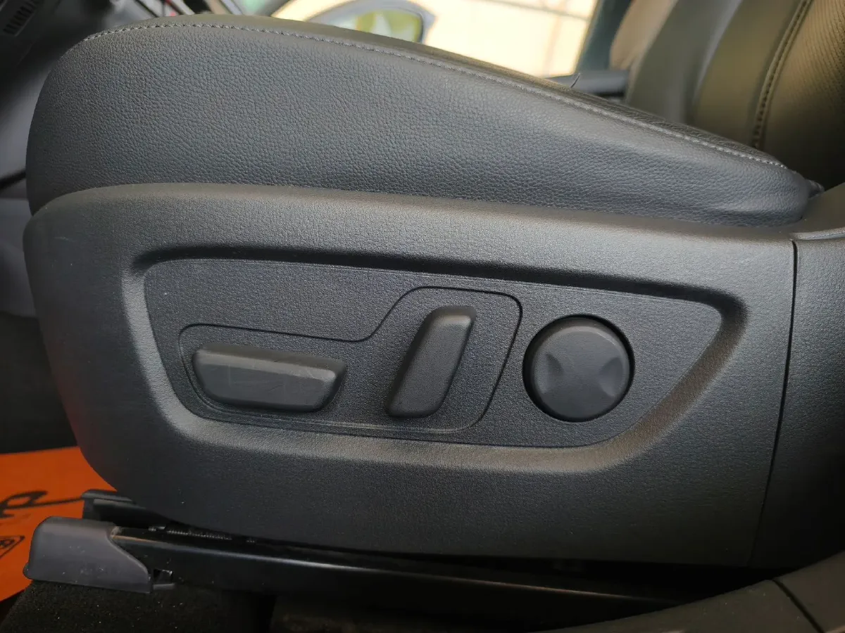 2023 Mazda CX-50 2.0L 155HP L4 6AT,autocango,china used car exporter,china ev exporter,chinese used car exporter,chinese used ev exporter