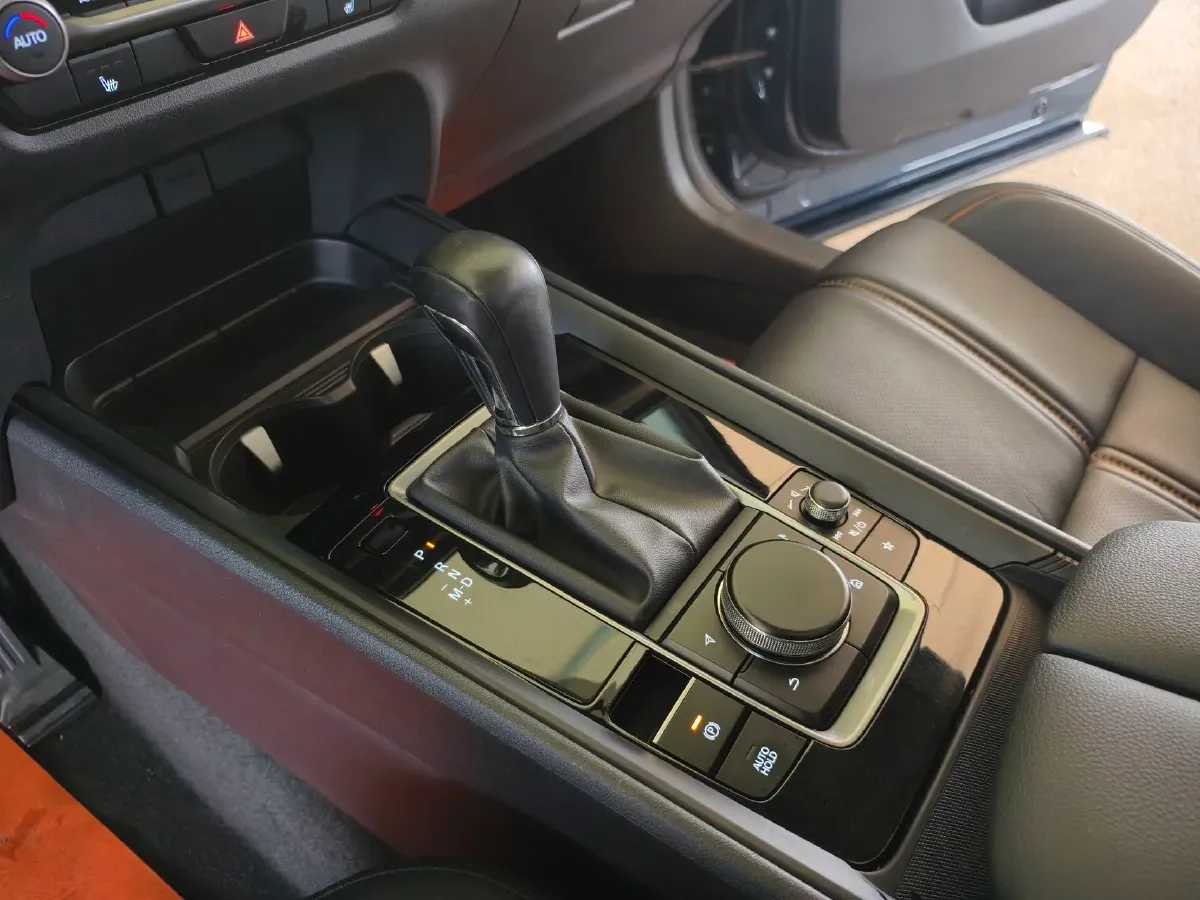 2023 Mazda CX-50 2.0L 155HP L4 6AT,autocango,china used car exporter,china ev exporter,chinese used car exporter,chinese used ev exporter