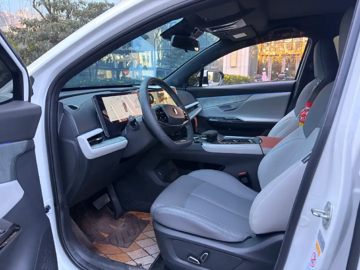 2023 ChangAn UNI-T 1.5T 188HP L4 7DCT,autocango,china used car exporter,china ev exporter,chinese used car exporter,chinese used ev exporter