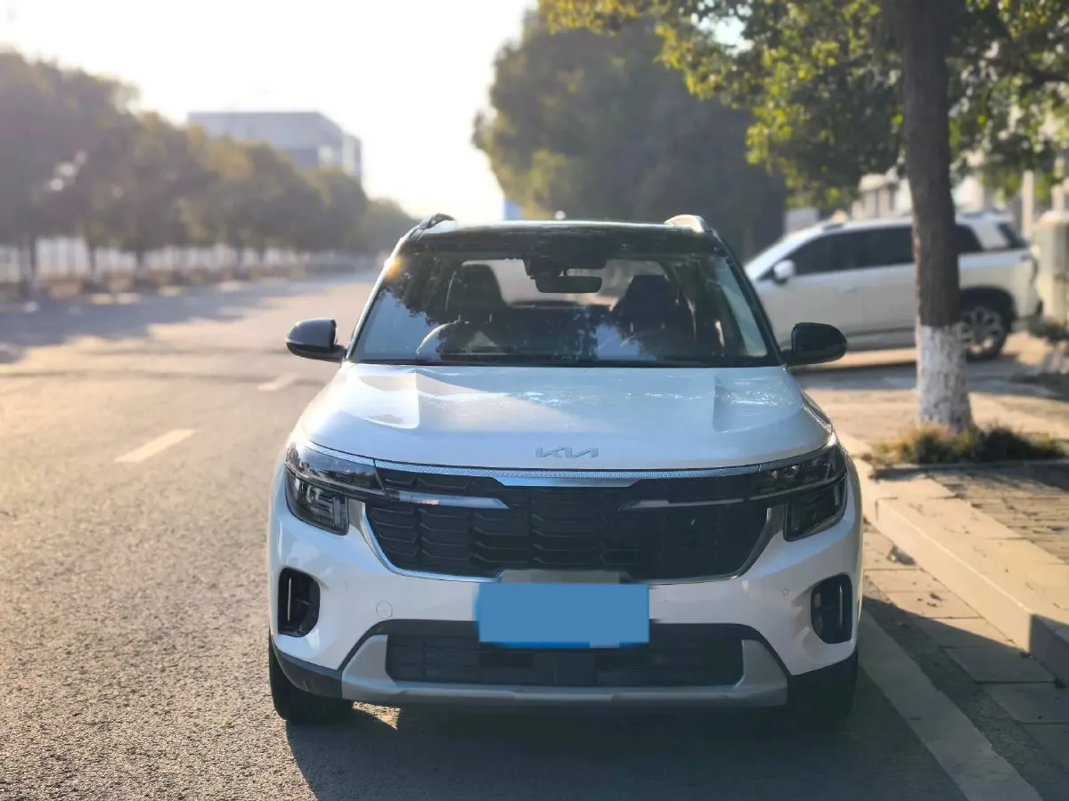 2023 Kia Seltos 1.5L 115HP L4 CVT,autocango,china used car exporter,china ev exporter,chinese used car exporter,chinese used ev exporter