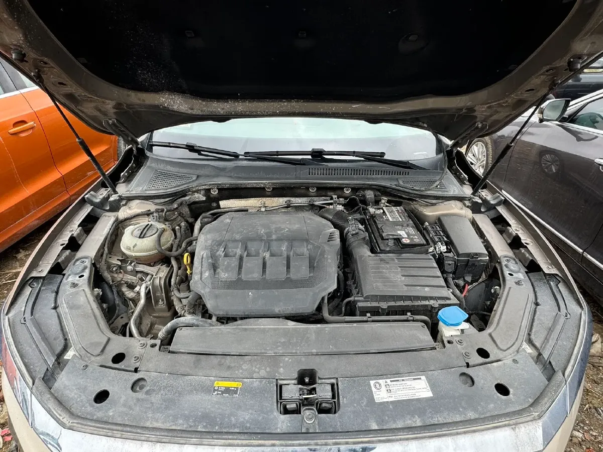 2020 Volkswagen Passat 2.0T 186HP L4 7DCT,autocango,china used car exporter,china ev exporter,chinese used car exporter,chinese used ev exporter