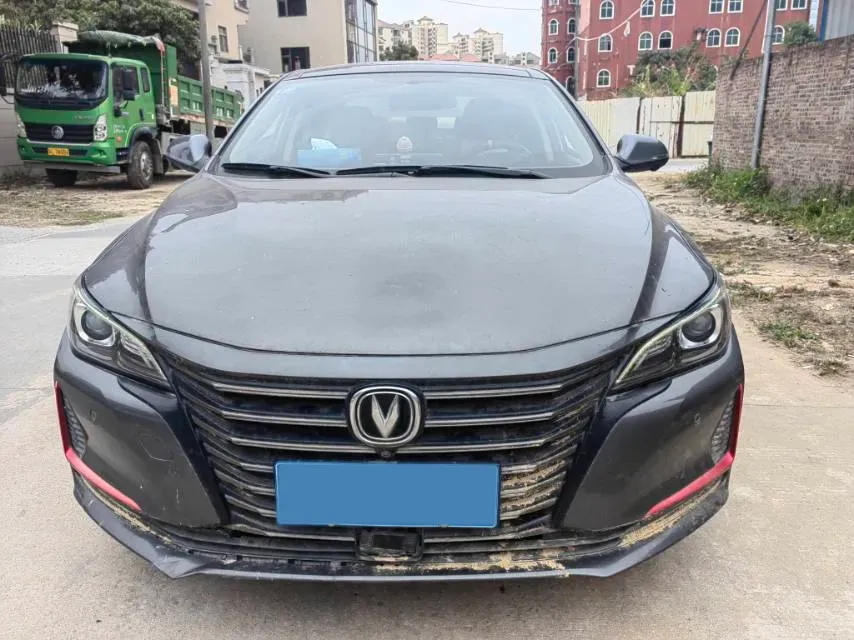 2021 ChangAn Raeton CC 1.5T 180HP L4 7DCT,autocango,china used car exporter,china ev exporter,chinese used car exporter,chinese used ev exporter