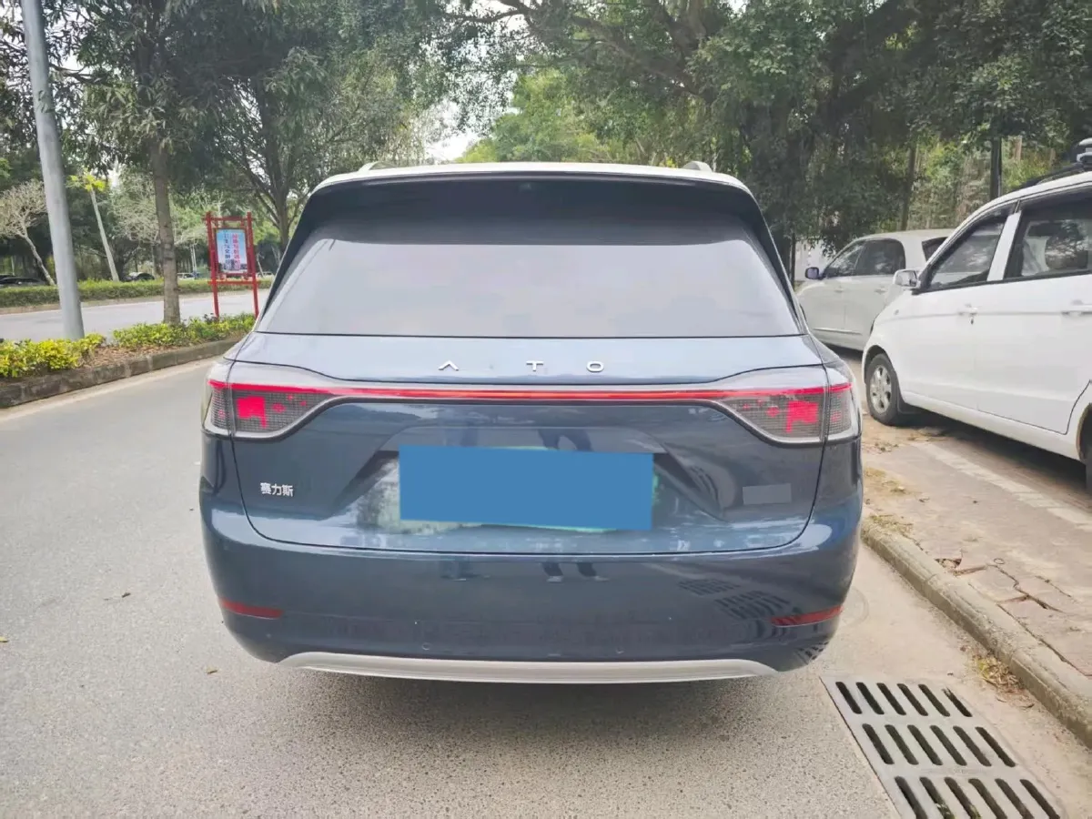 2024 AITO AITO M9 1.5T 152HP L4 REEV 42KWH,autocango,china used car exporter,china ev exporter,chinese used car exporter,chinese used ev exporter