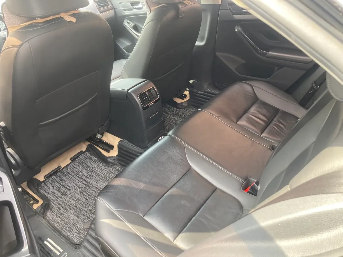 2018 KingLong KaiTe 2.3T 110HP L4 5MT,autocango,china used car exporter,china ev exporter,chinese used car exporter,chinese used ev exporter