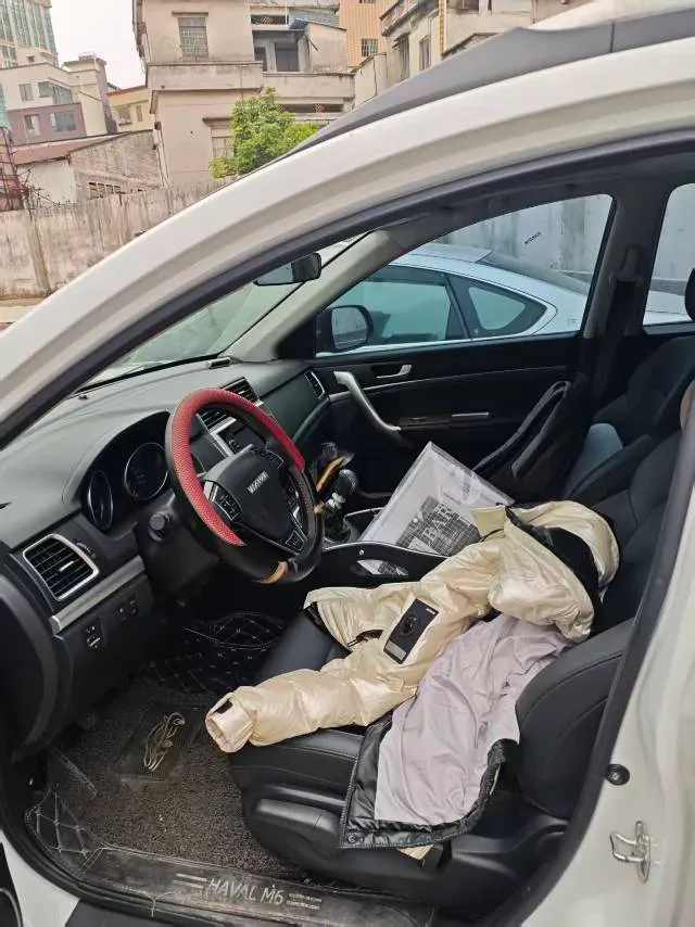 2019 Haval M6 1.5T 150HP L4 6MT,autocango,china used car exporter,china ev exporter,chinese used car exporter,chinese used ev exporter