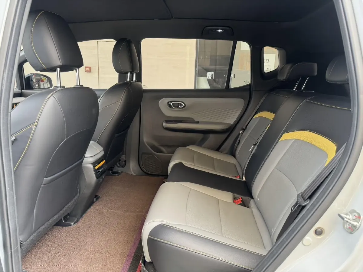 2022 Geely Okavango 1.8T 184HP L4 7DCT,autocango,china used car exporter,china ev exporter,chinese used car exporter,chinese used ev exporter