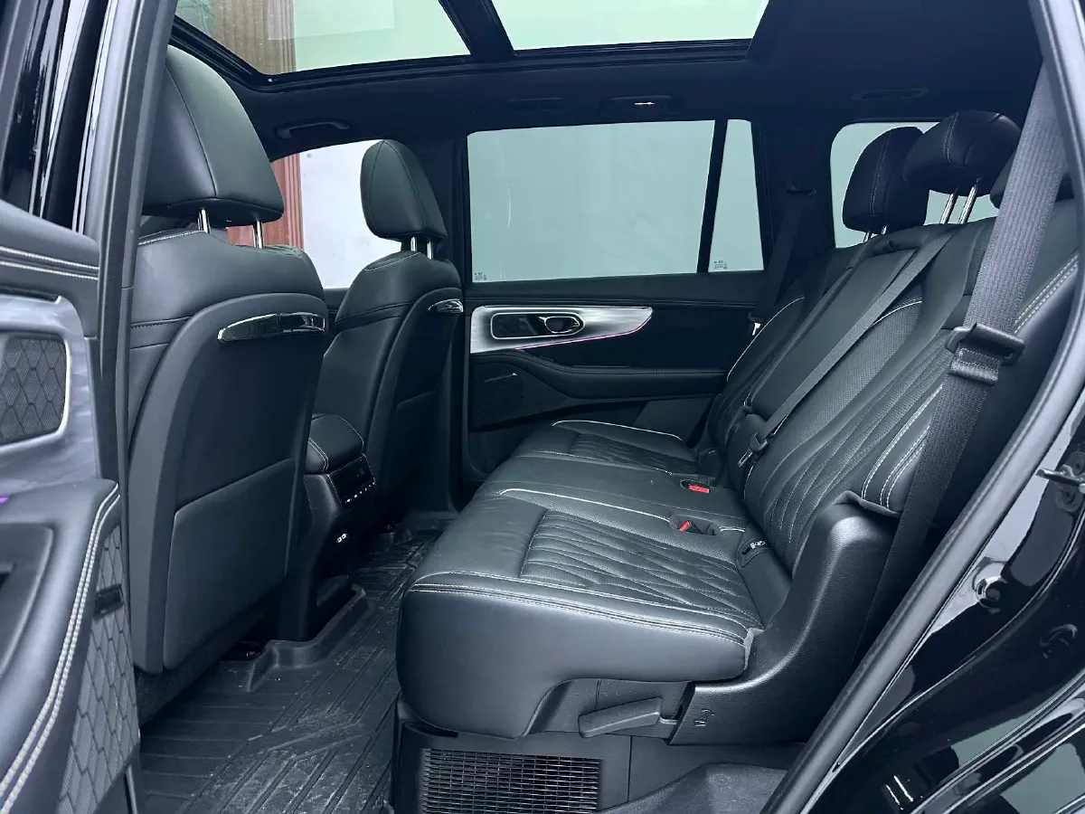 2022 GAC Trumpchi GS8 2.0T 190HP L4 E-CVT Hybrid,autocango,china used car exporter,china ev exporter,chinese used car exporter,chinese used ev exporter