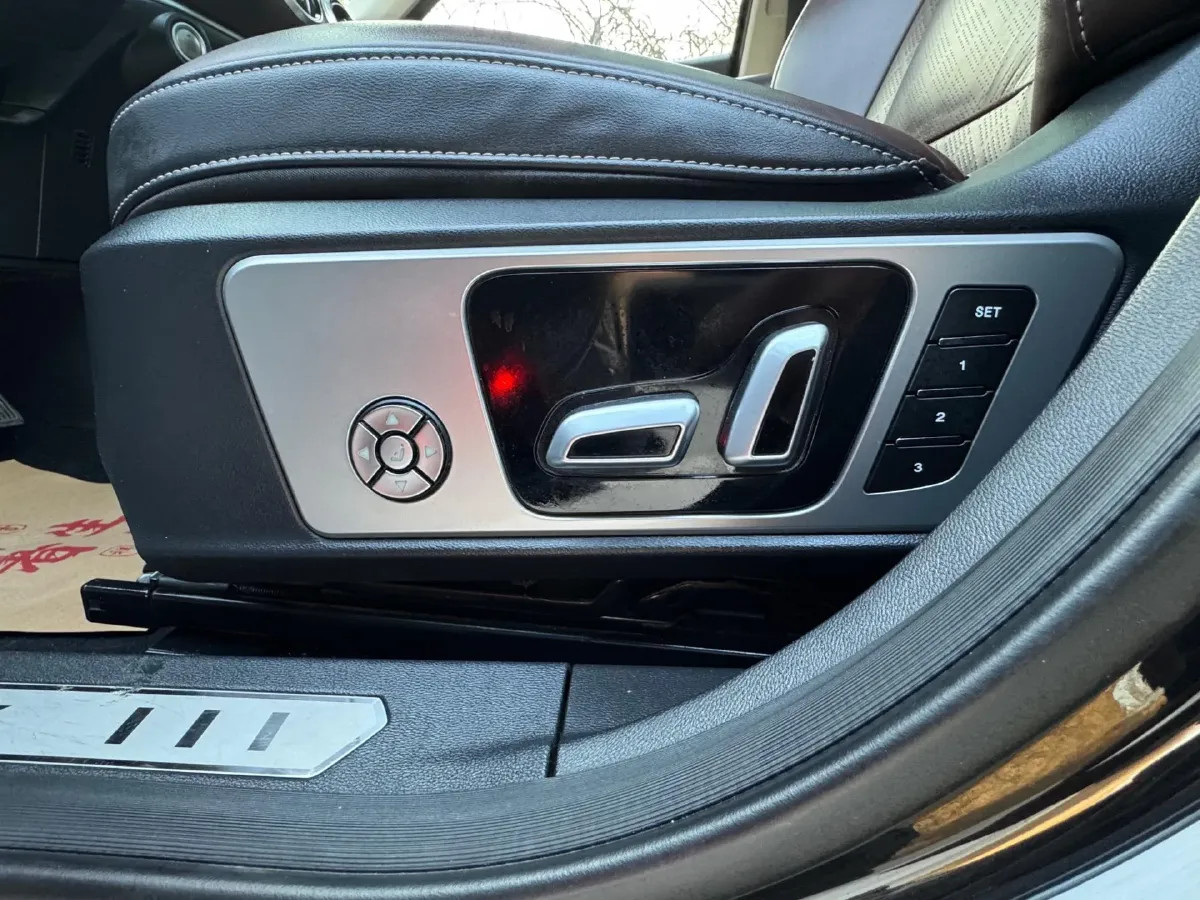 2020 WEY VV6 2.0T 227HP L4 7DCT,autocango,china used car exporter,china ev exporter,chinese used car exporter,chinese used ev exporter