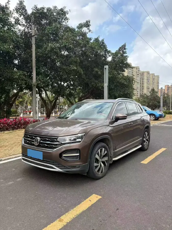 2019 Jeep Cherokee 2.0T 234HP L4 9AT