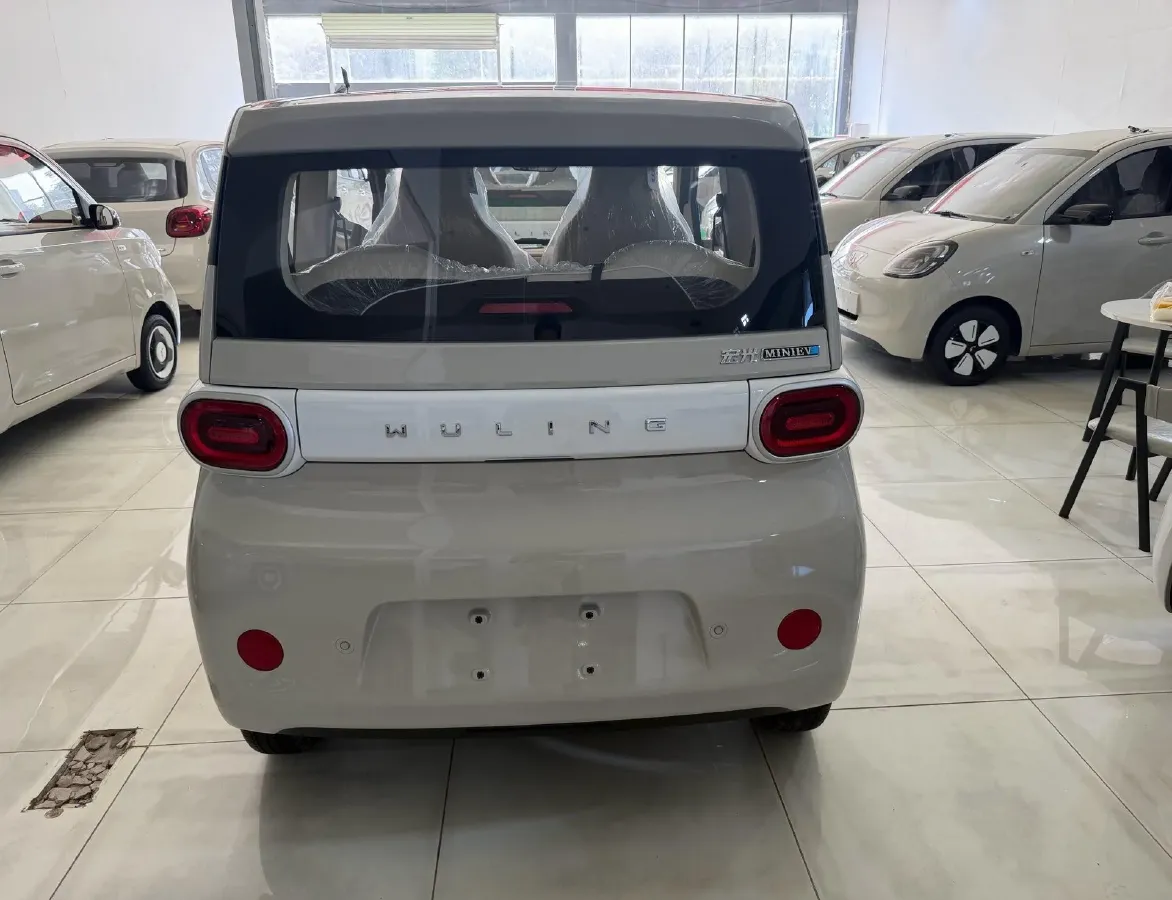 2024 WuLing HongGuang MINI EV BEV 17.3KWH,autocango,china used car exporter,china ev exporter,chinese used car exporter,chinese used ev exporter