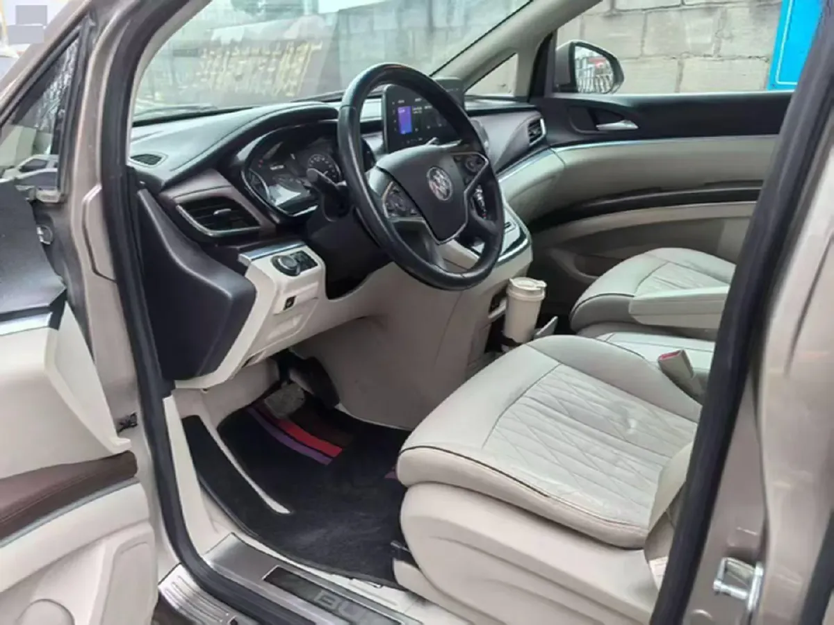 2022 Buick GL8 2.0T 237HP L4 9AT,autocango,china used car exporter,china ev exporter,chinese used car exporter,chinese used ev exporter