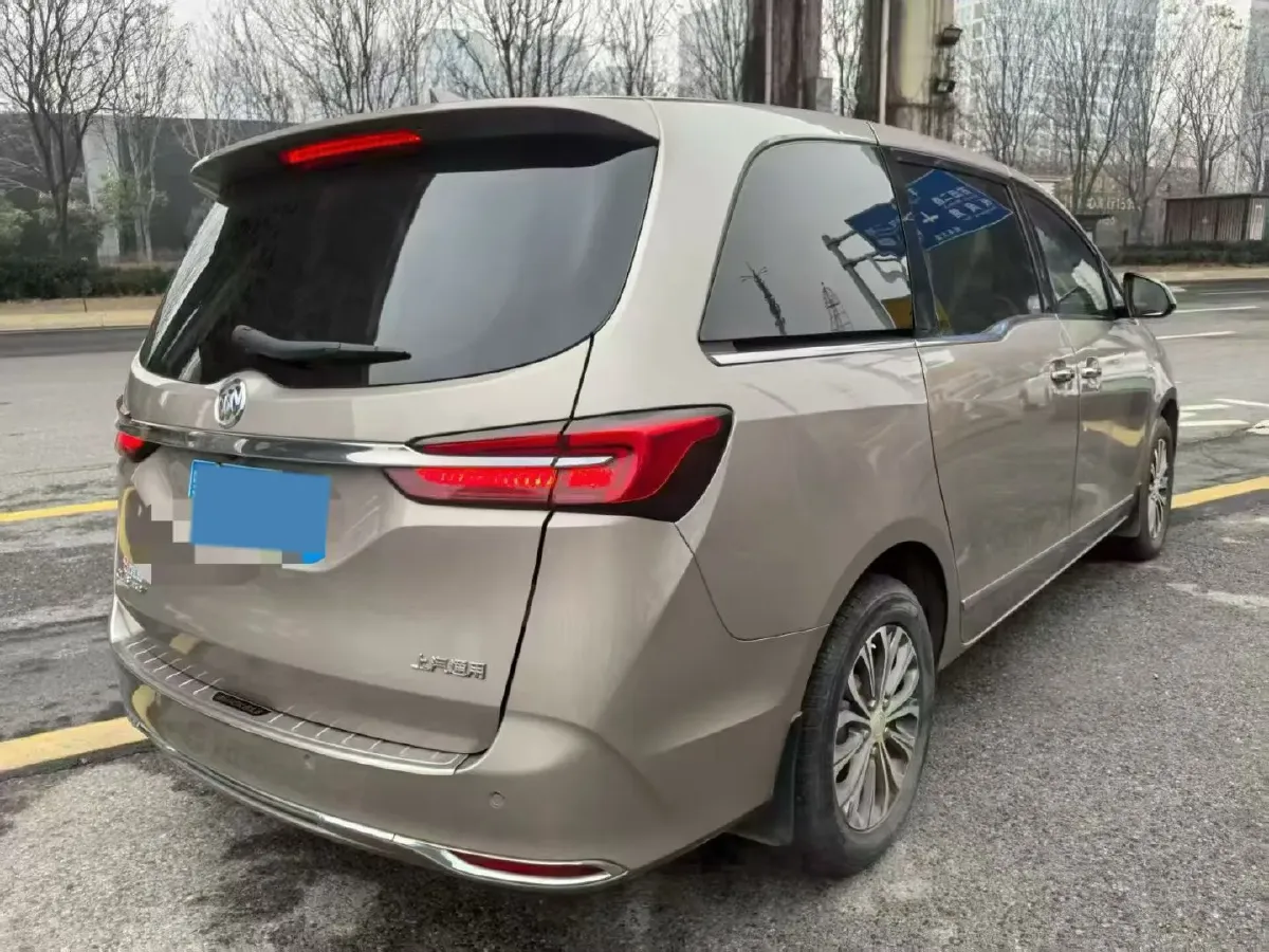 2022 Buick GL8 2.0T 237HP L4 9AT,autocango,china used car exporter,china ev exporter,chinese used car exporter,chinese used ev exporter