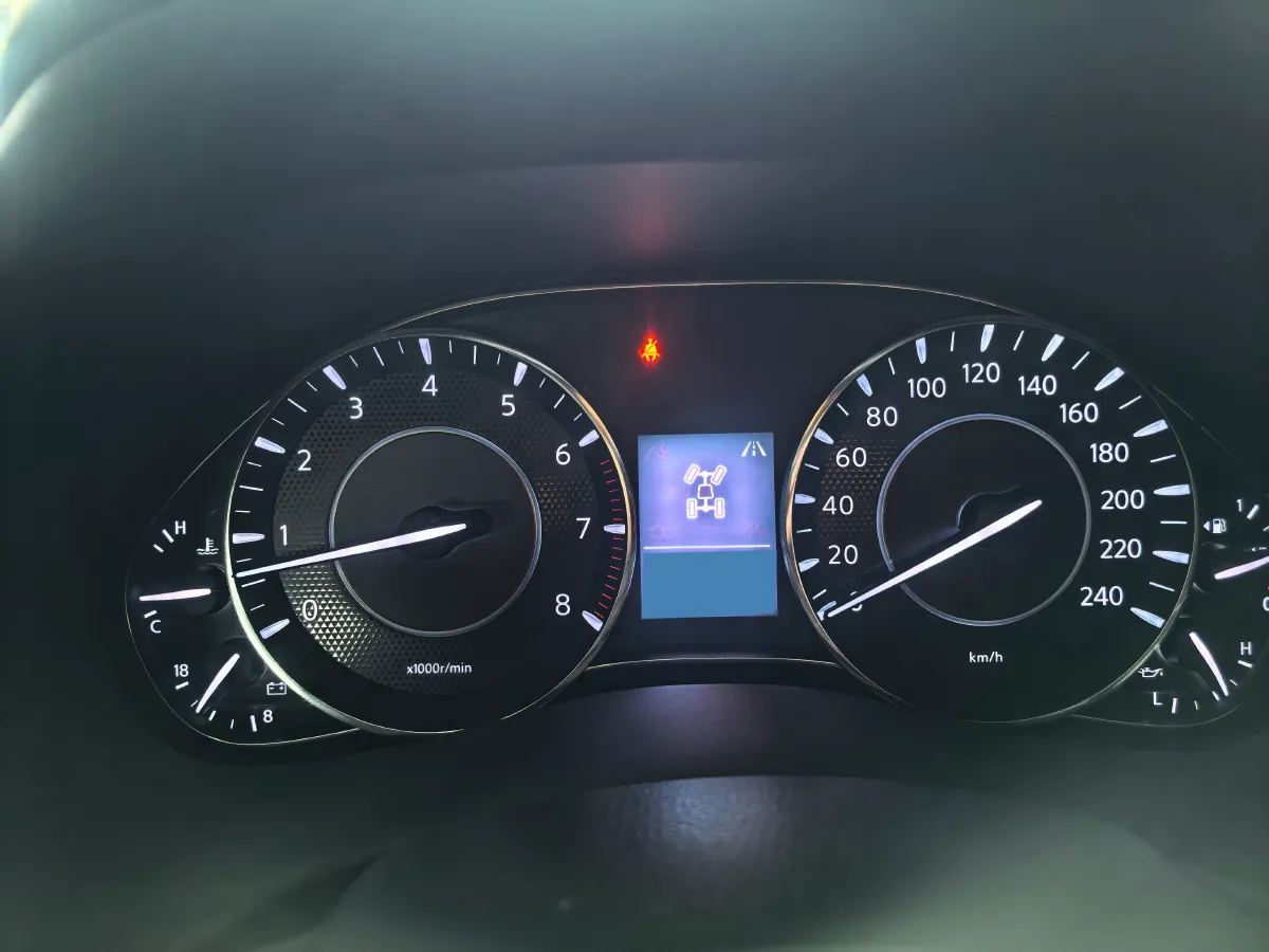 2018 Nissan Patrol 4.0L 279HP V6 7AT,autocango,china used car exporter,china ev exporter,chinese used car exporter,chinese used ev exporter