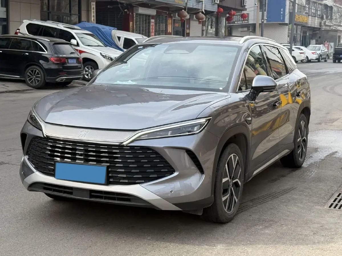 2025 BYD SongL DM-i 1.5L 101HP L4 E-CVT PHEV 26.6KWH