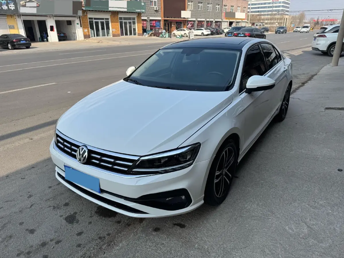 2019 Volkswagen Passat 1.4T 150HP L4 7DCT