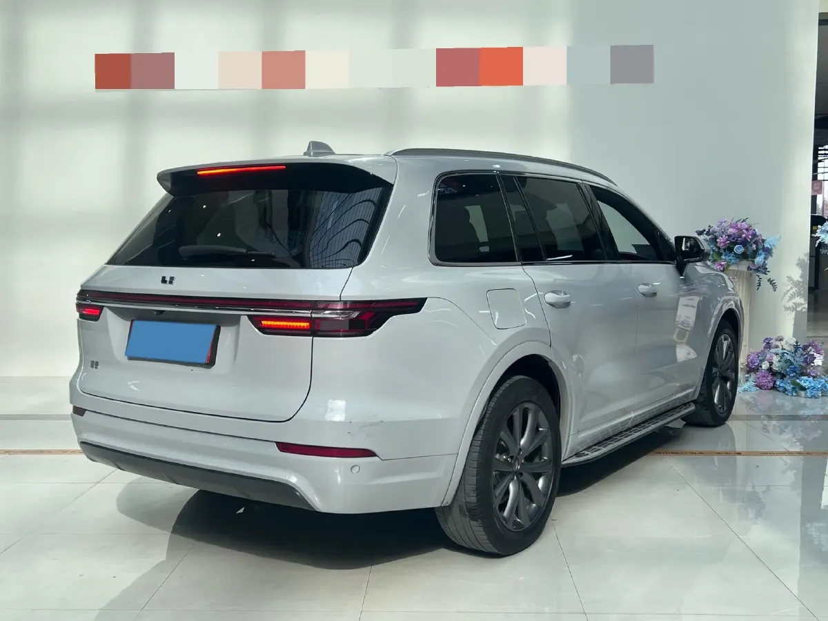 2020 Li ONE Range Extended 131HP REEV 40.5KWH,autocango,china used car exporter,china ev exporter,chinese used car exporter,chinese used ev exporter