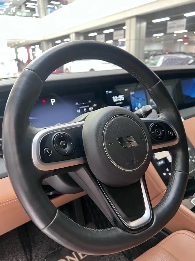 2020 Li ONE Range Extended 131HP REEV 40.5KWH,autocango,china used car exporter,china ev exporter,chinese used car exporter,chinese used ev exporter