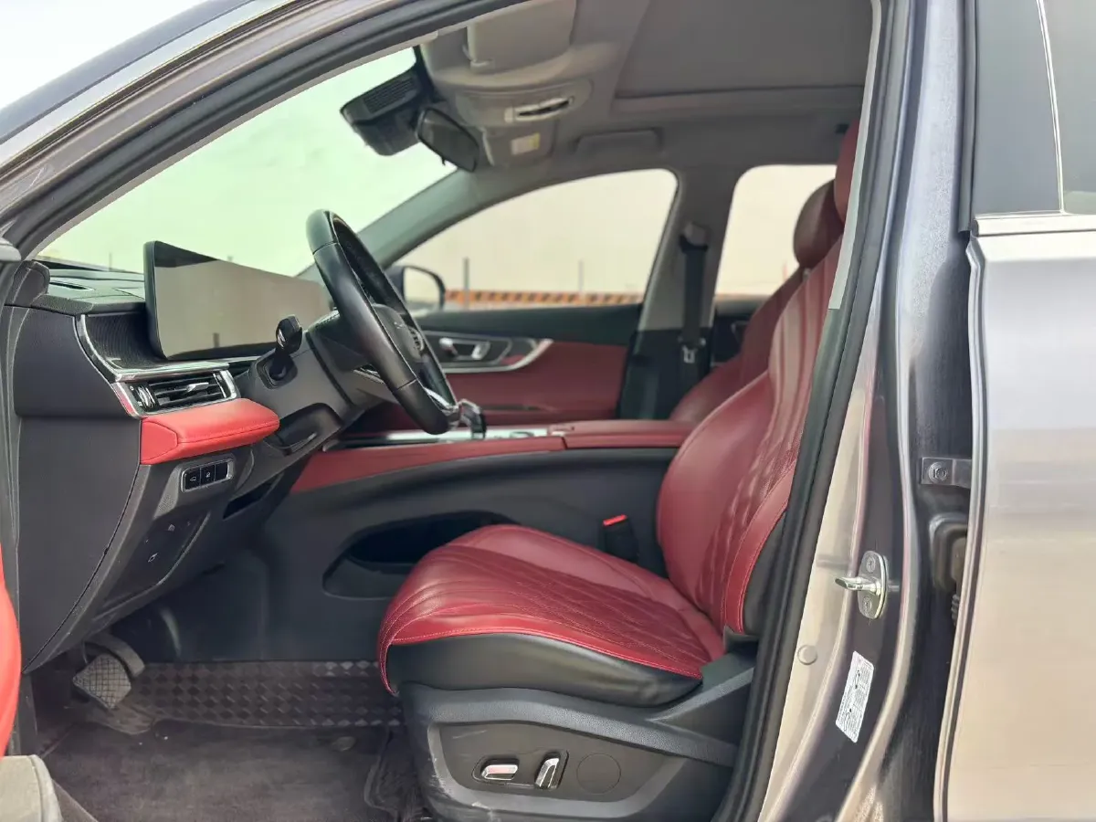 2023 Chery Tiggo 7 Plus 1.6T 197HP L4 7DCT,autocango,china used car exporter,china ev exporter,chinese used car exporter,chinese used ev exporter