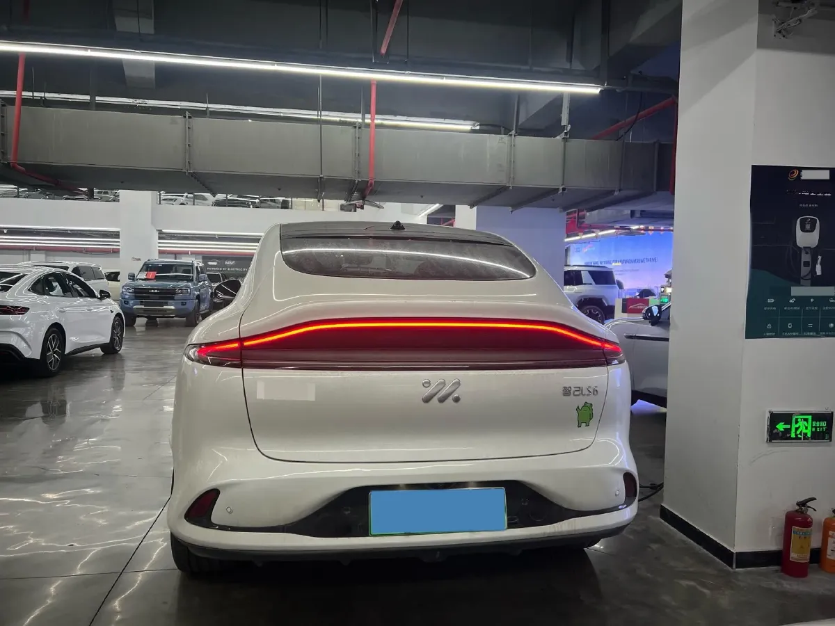 2023 IM LS6 BEV 71KWH,autocango,china used car exporter,china ev exporter,chinese used car exporter,chinese used ev exporter