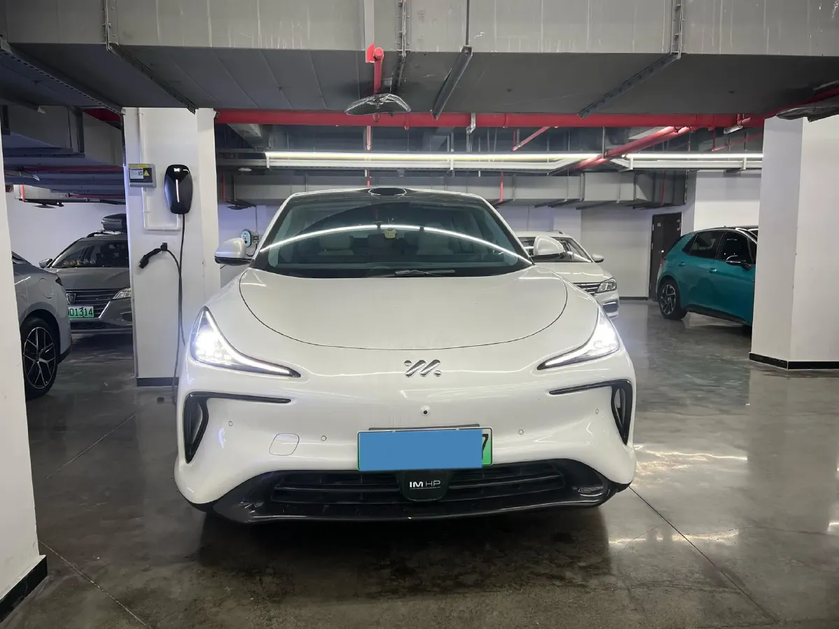 2023 IM LS6 BEV 71KWH,autocango,china used car exporter,china ev exporter,chinese used car exporter,chinese used ev exporter