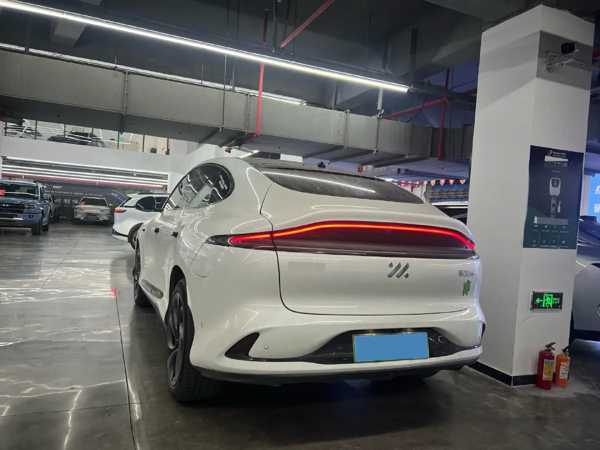 2023 IM LS6 BEV 71KWH,autocango,china used car exporter,china ev exporter,chinese used car exporter,chinese used ev exporter