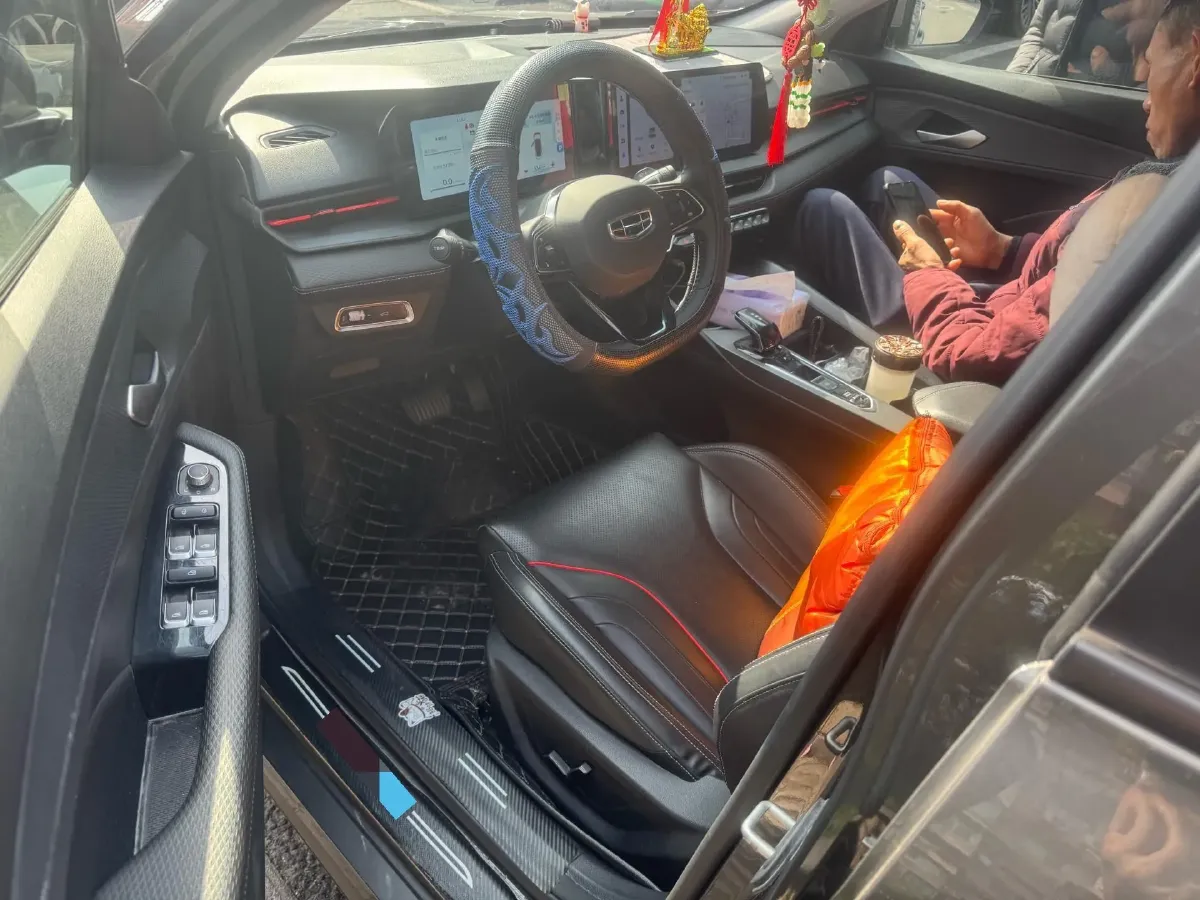 2025 Geely Emgrand 1.5L 127HP L4 CVT,autocango,china used car exporter,china ev exporter,chinese used car exporter,chinese used ev exporter