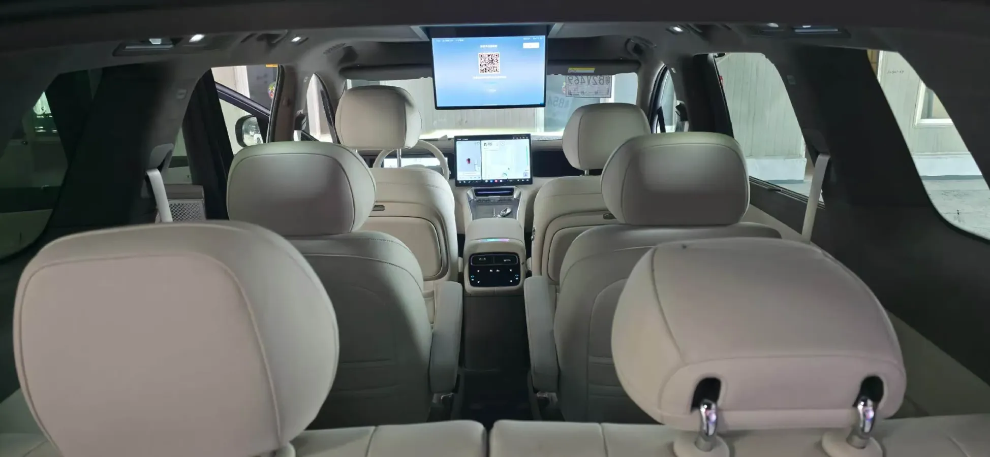 2025 Denza DenzaN8L 2.0T 207HP L4 E-CVT PHEV,autocango,china used car exporter,china ev exporter,chinese used car exporter,chinese used ev exporter