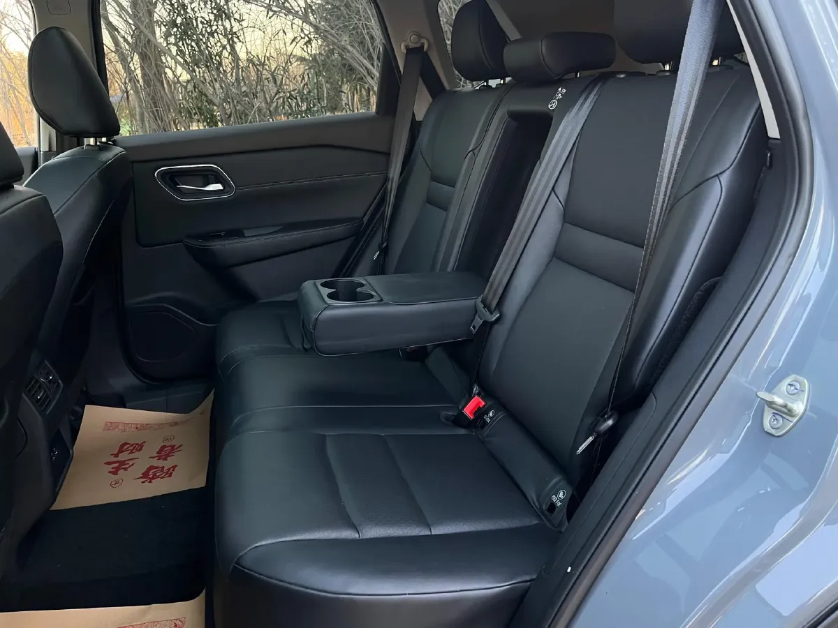 2021 Nissan X-Trail 1.5T 204HP L3 CVT,autocango,china used car exporter,china ev exporter,chinese used car exporter,chinese used ev exporter