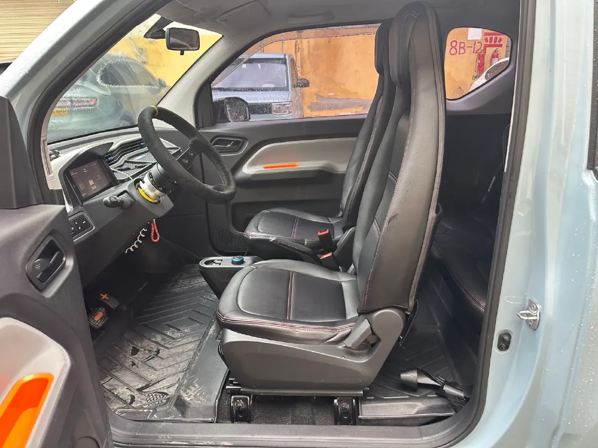 2021 WuLing HongGuang MINI EV BEV 13.9KWH,autocango,china used car exporter,china ev exporter,chinese used car exporter,chinese used ev exporter