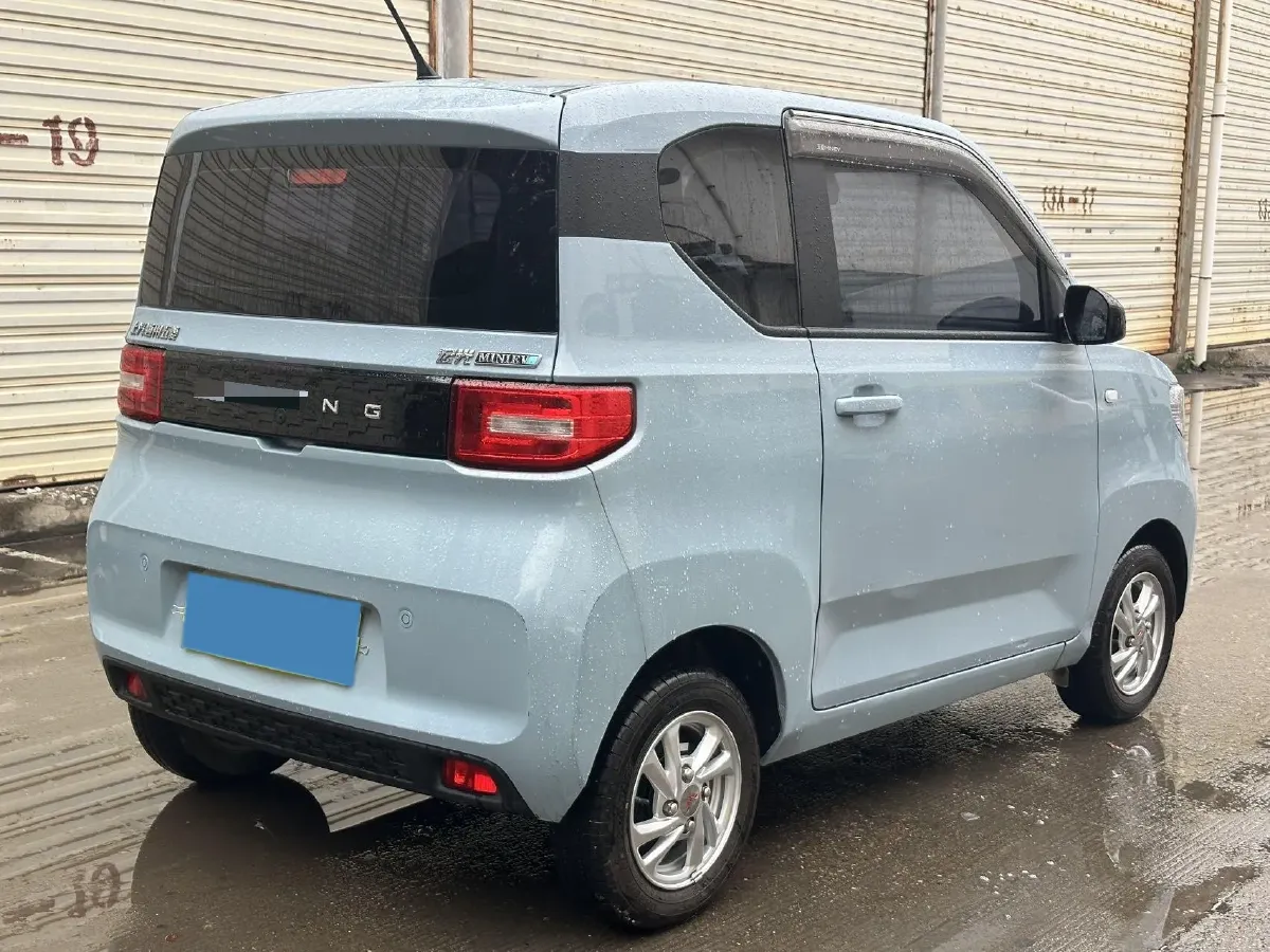 2021 WuLing HongGuang MINI EV BEV 13.9KWH,autocango,china used car exporter,china ev exporter,chinese used car exporter,chinese used ev exporter
