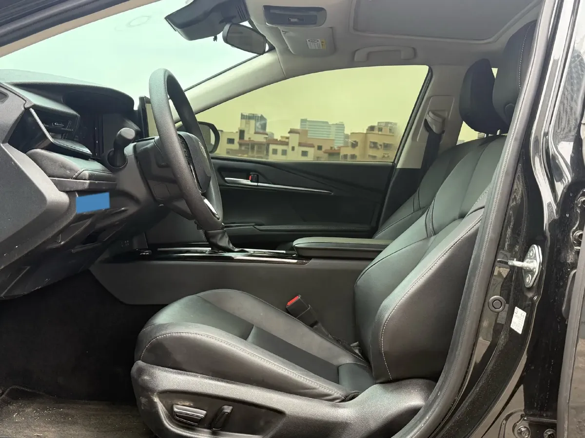 2024 Toyota Camry 2.0L 152HP L4 E-CVT Hybrid,autocango,china used car exporter,china ev exporter,chinese used car exporter,chinese used ev exporter