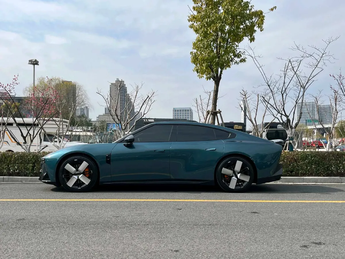 2025 Xpeng P7 BEV,autocango,china used car exporter,china ev exporter,chinese used car exporter,chinese used ev exporter