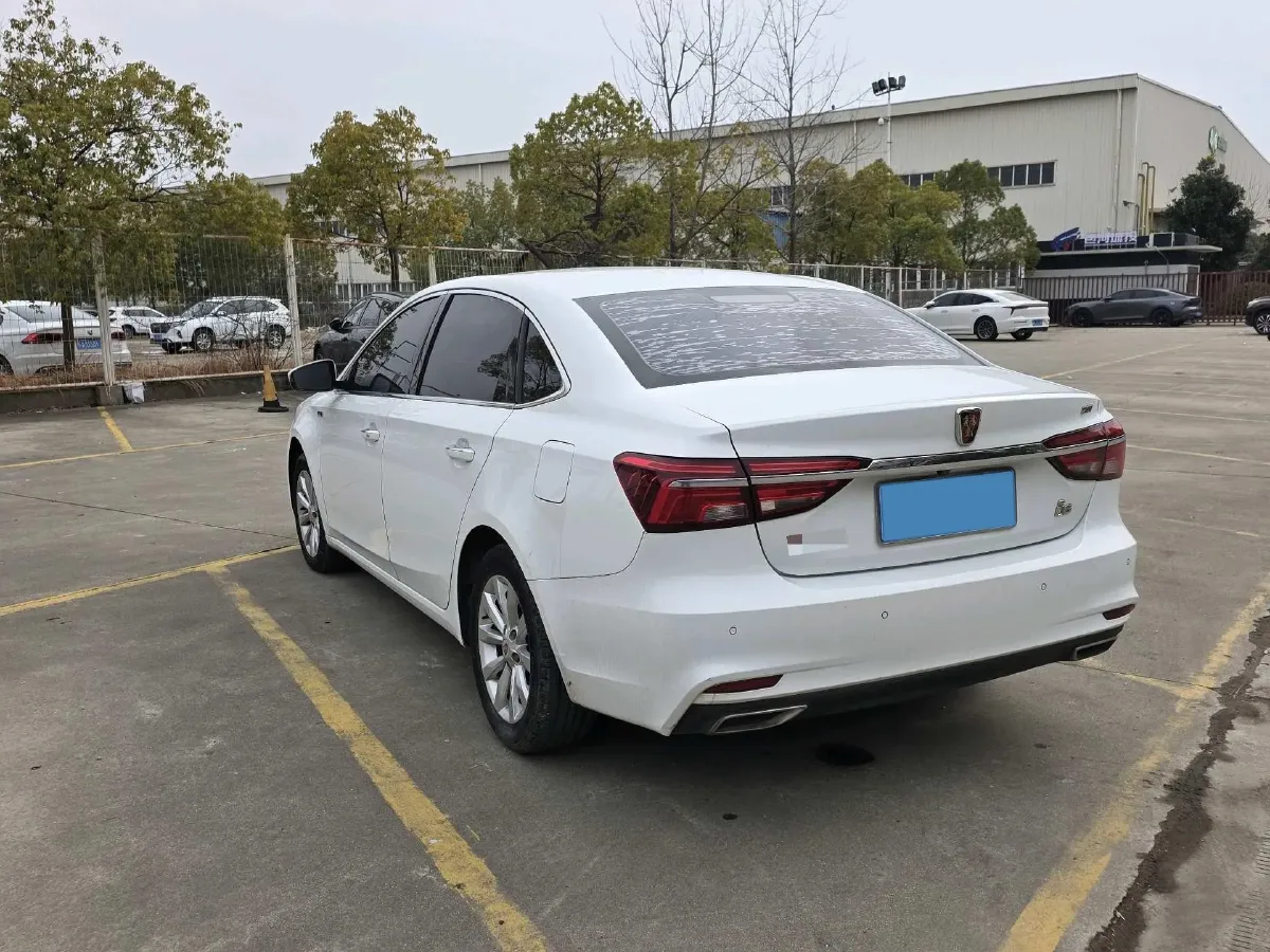 2017 Roewe i6 1.5T 169HP L4 7DCT,autocango,china used car exporter,china ev exporter,chinese used car exporter,chinese used ev exporter