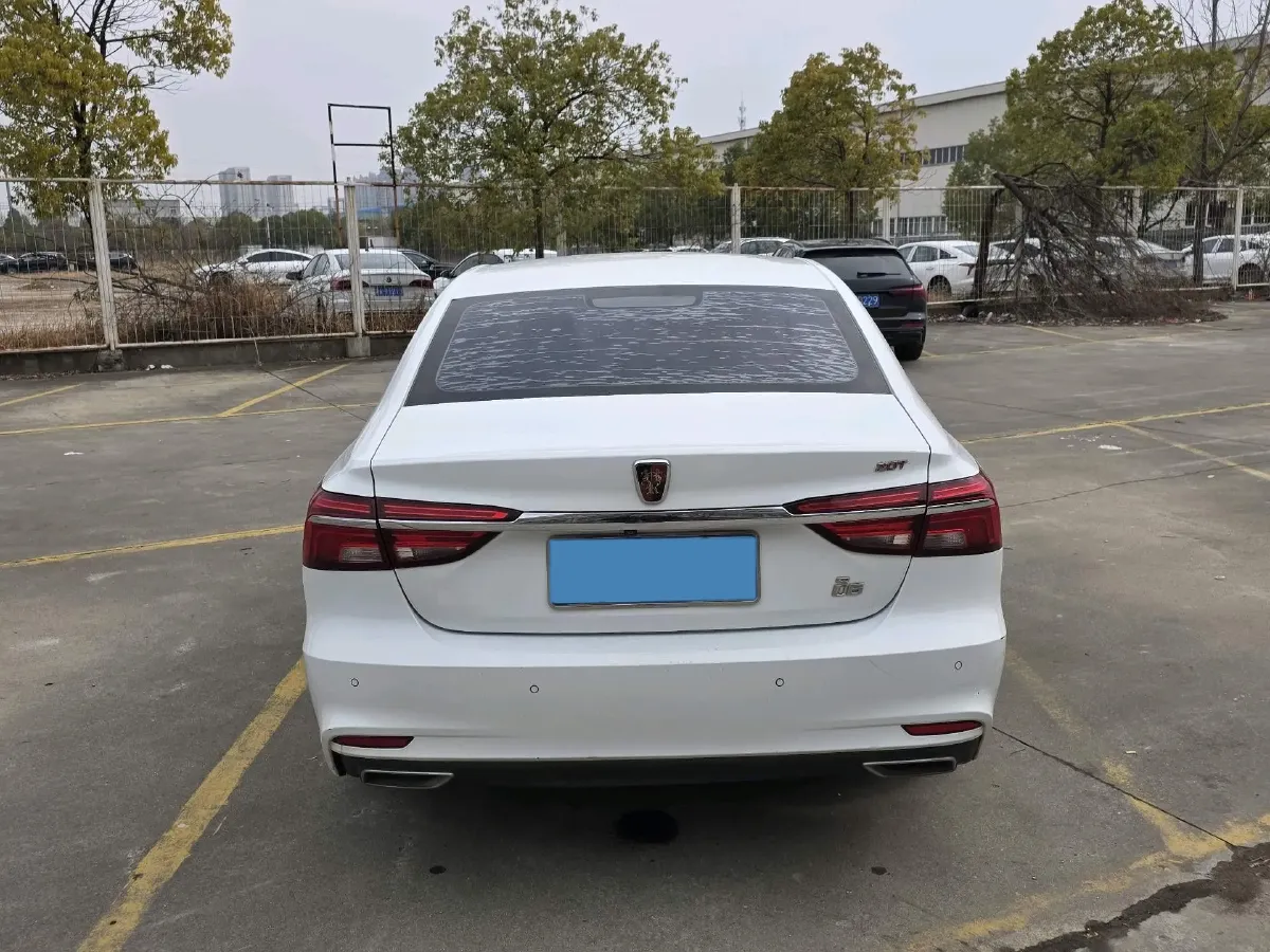 2017 Roewe i6 1.5T 169HP L4 7DCT,autocango,china used car exporter,china ev exporter,chinese used car exporter,chinese used ev exporter