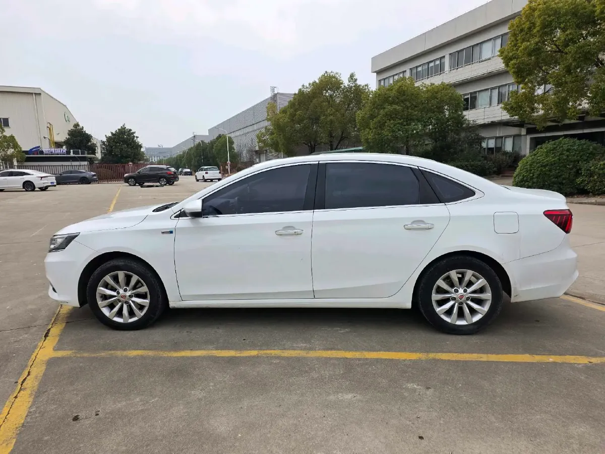 2017 Roewe i6 1.5T 169HP L4 7DCT,autocango,china used car exporter,china ev exporter,chinese used car exporter,chinese used ev exporter