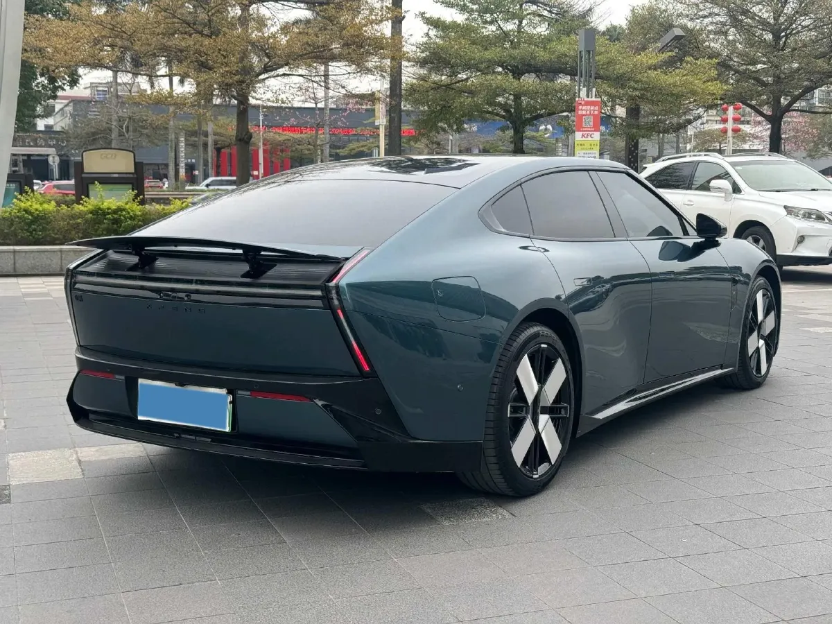 2025 Xpeng P7 BEV,autocango,china used car exporter,china ev exporter,chinese used car exporter,chinese used ev exporter