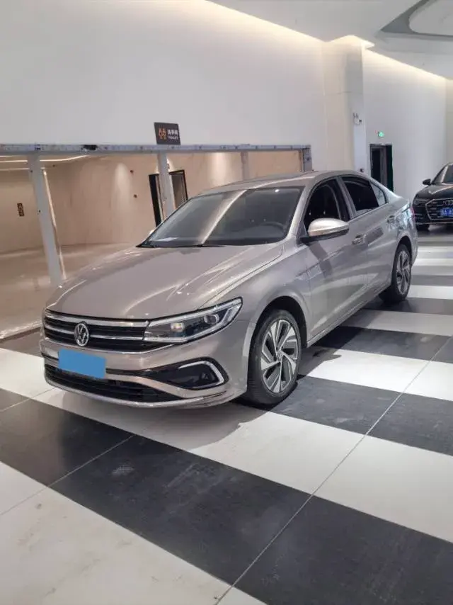 2023 Volkswagen Bora 1.2T 116HP L4 7DCT