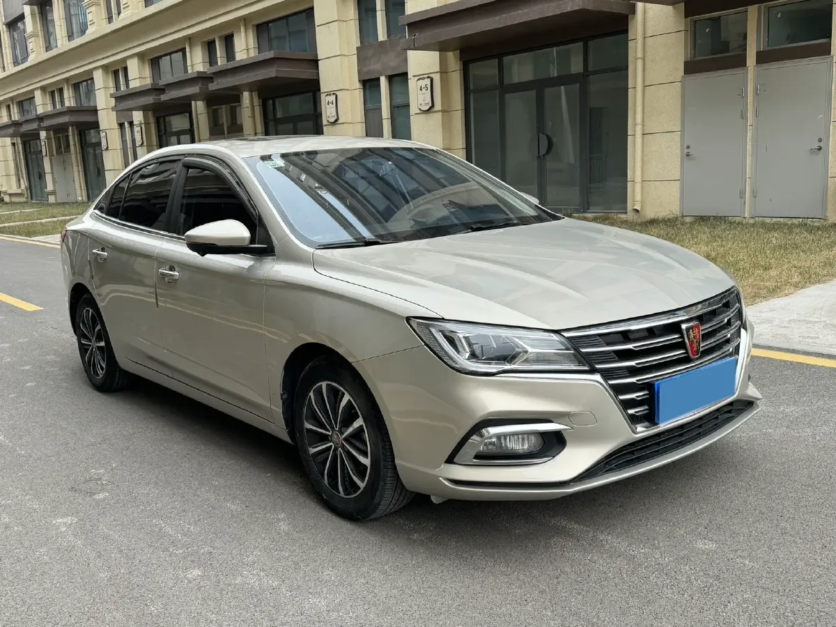 2020 Roewe i5 1.5L 120HP L4 CVT,autocango,china used car exporter,china ev exporter,chinese used car exporter,chinese used ev exporter