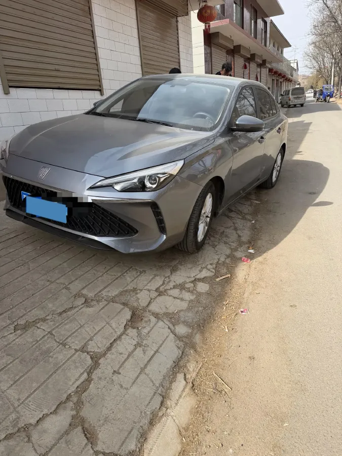 2023 Roewe i5 1.5L 129HP L4 5MT,autocango,china used car exporter,china ev exporter,chinese used car exporter,chinese used ev exporter