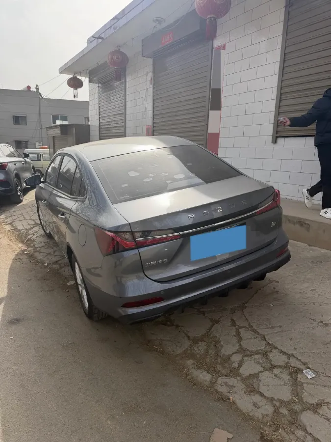 2023 Roewe i5 1.5L 129HP L4 5MT,autocango,china used car exporter,china ev exporter,chinese used car exporter,chinese used ev exporter