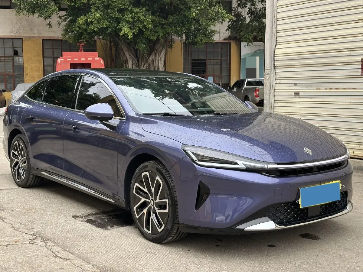 2025 BaoJun XiangJing 1.5T 143HP L4 1DHT PHEV,autocango,china used car exporter,china ev exporter,chinese used car exporter,chinese used ev exporter