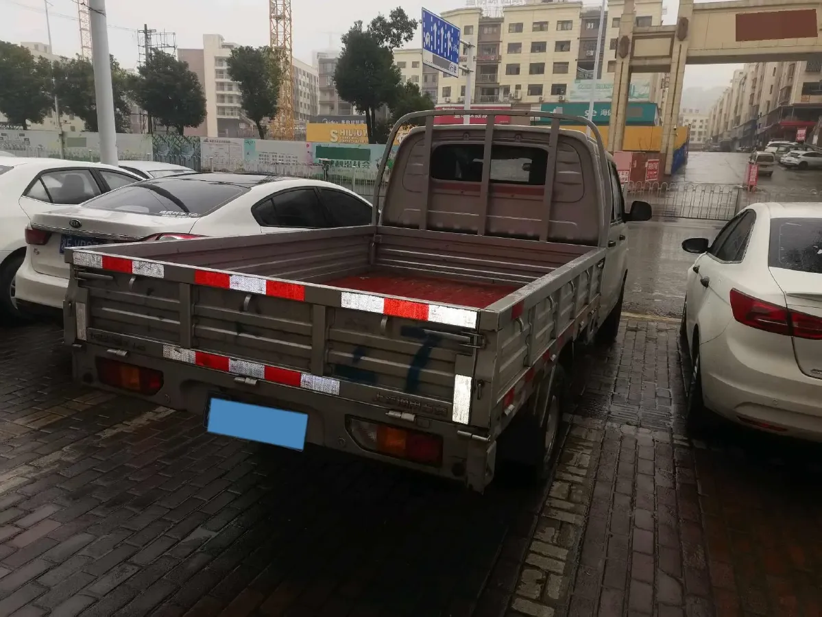 2022 WuLing RongGuang New Truck 1.5L 102HP L4 5MT,autocango,china used car exporter,china ev exporter,chinese used car exporter,chinese used ev exporter