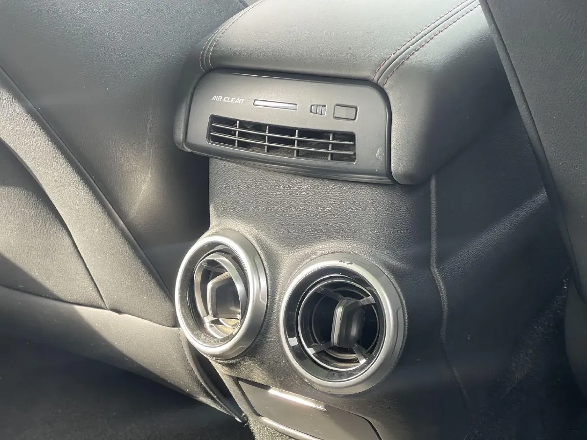 2017 WEY VV7 2.0T 234HP L4 7DCT,autocango,china used car exporter,china ev exporter,chinese used car exporter,chinese used ev exporter