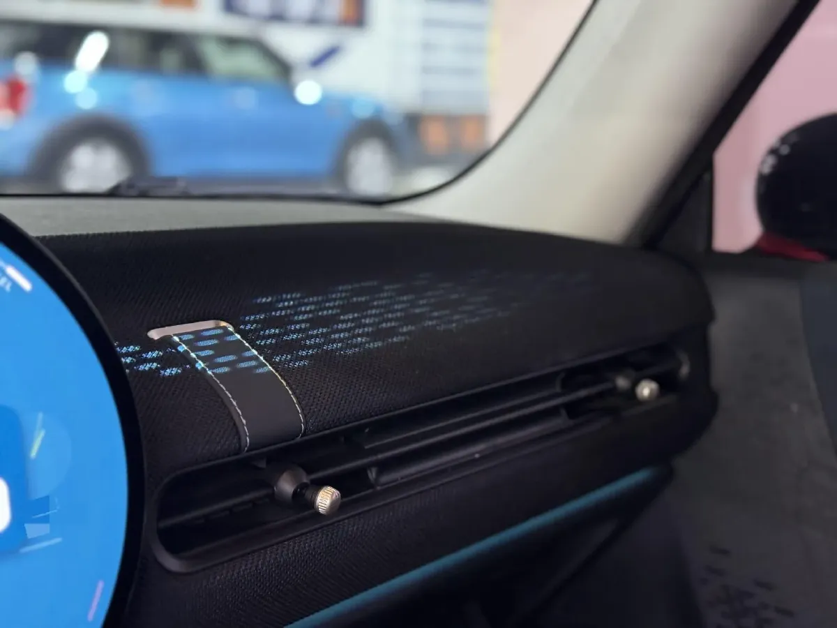 2025 MINI MINI 1.5T 156HP L3 7DCT,autocango,china used car exporter,china ev exporter,chinese used car exporter,chinese used ev exporter