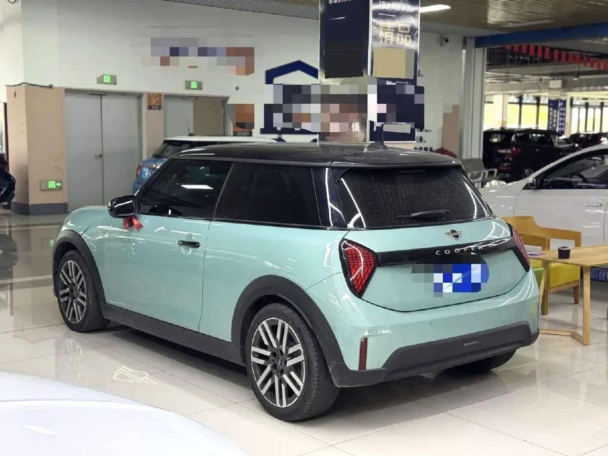 2025 MINI MINI 1.5T 156HP L3 7DCT,autocango,china used car exporter,china ev exporter,chinese used car exporter,chinese used ev exporter